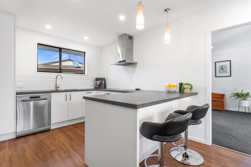 18 Omega Place, Casebrook, Christchurch - Carousel 1