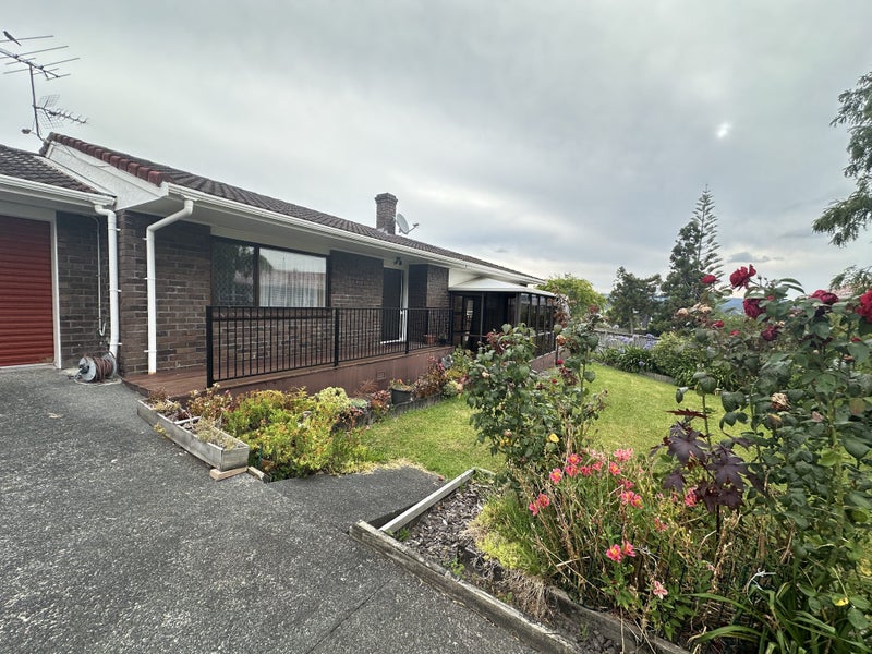 59A View Road, Henderson, Auckland - Carousel 1