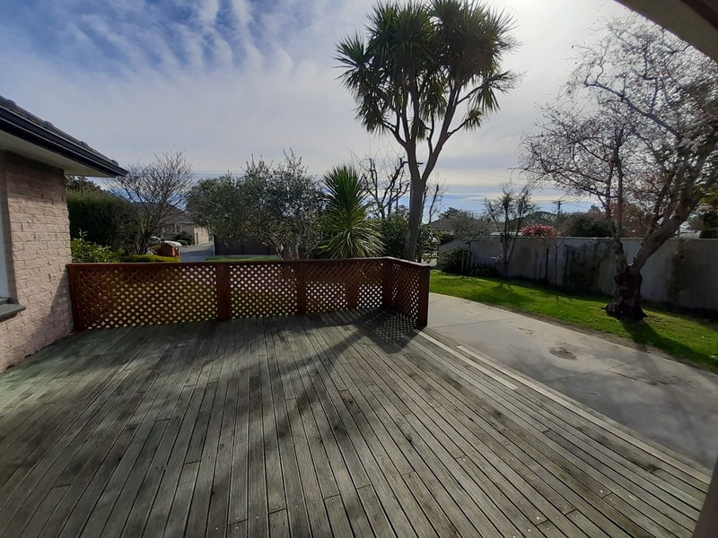 6 Bourne Crescent, Papanui, Christchurch - Carousel 2