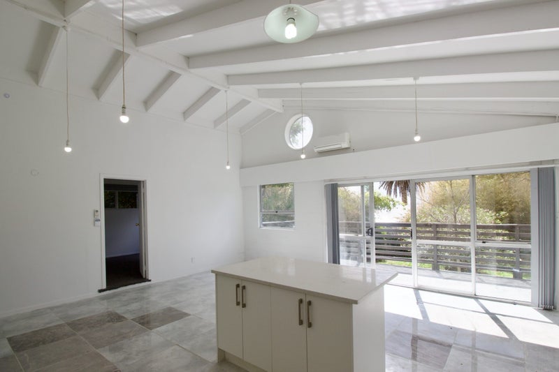 475 Whangaparaoa Road, Stanmore Bay, Whangaparaoa - Carousel 1