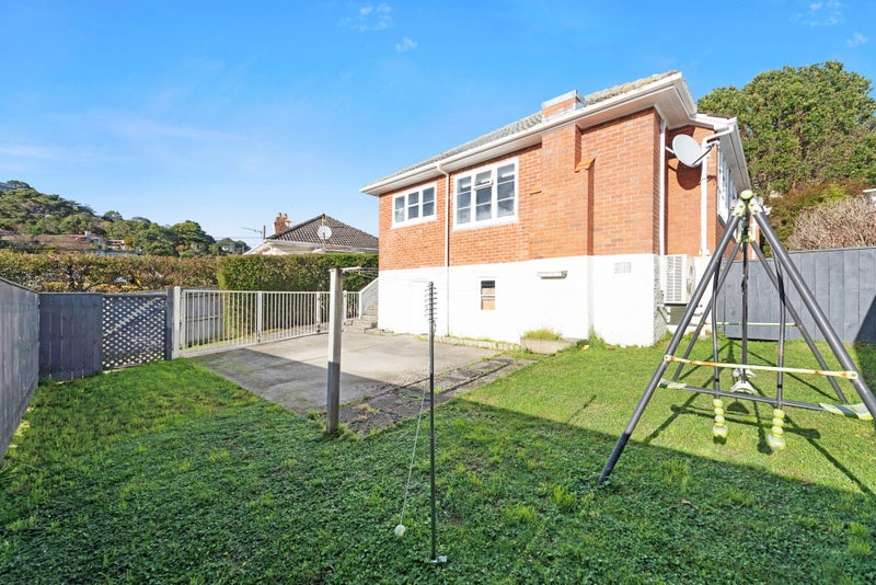 133 Campbell Street, Karori, Wellington - Carousel 1