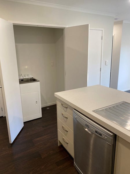 3/152 Firth Street, Hamilton East, Hamilton - Carousel 10