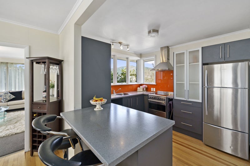 96 Fraser Street, Wainuiomata, Lower Hutt - Carousel 2