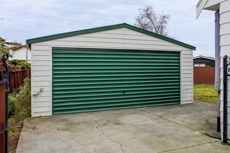 18 Peter Hall Drive, Kelvin Grove, Palmerston North - Carousel 13