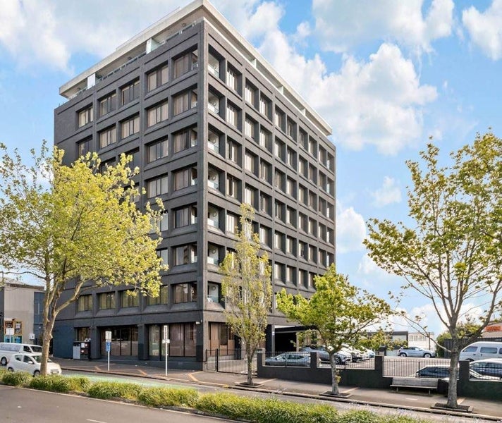 105/145 Symonds Street, Newton - Carousel 1