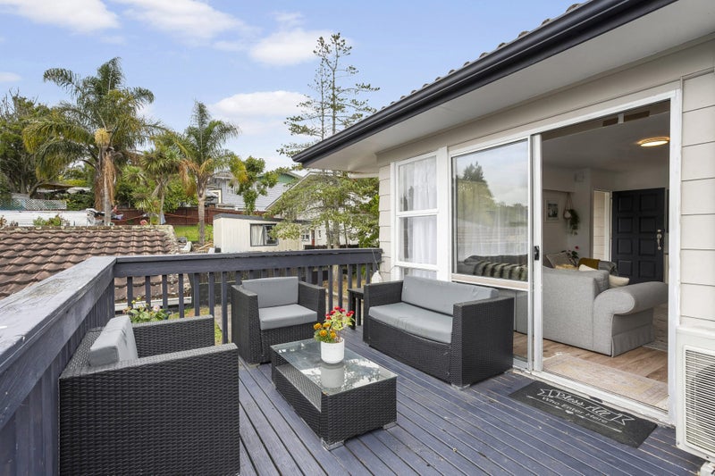 50 Zita Maria Drive, Massey, Auckland - Carousel 1