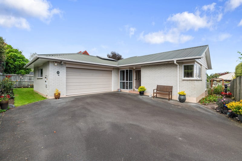 25 Thelma Place, Lynmore, Rotorua - Carousel 1