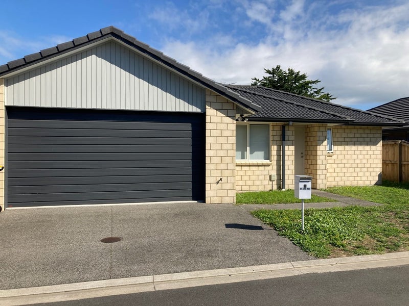 1 Himalayan Close, Judea, Tauranga - Carousel 1