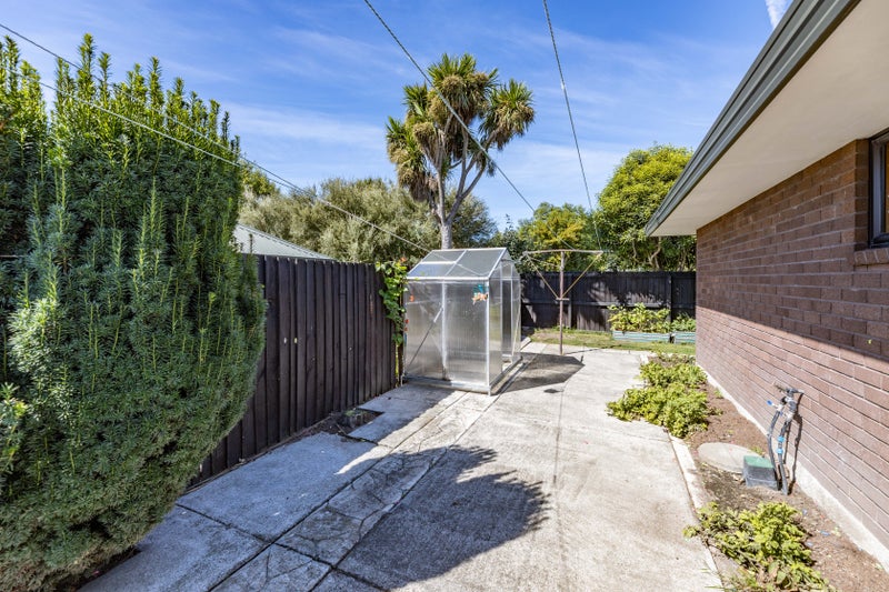 22 Giles Place, Shirley, Christchurch - Carousel 22