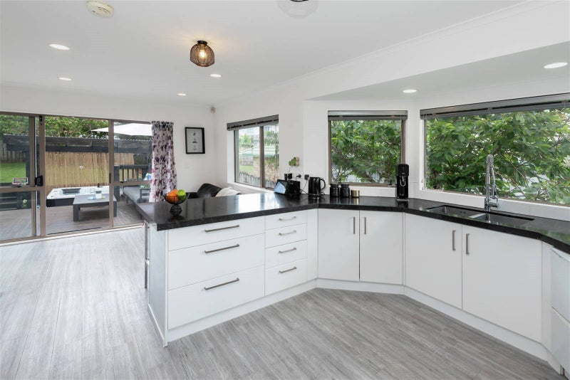 62 Edendale Road, Somerville, Manukau - Carousel 2