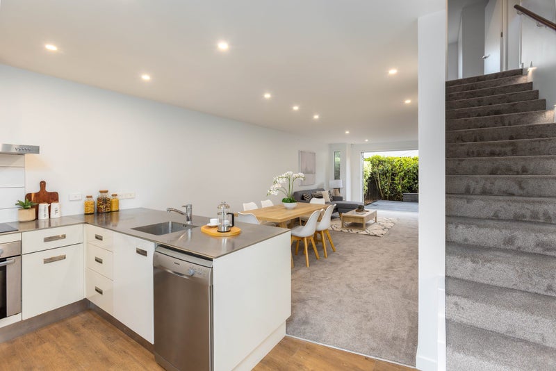 3/533 Madras Street, St Albans, Christchurch - Carousel 2