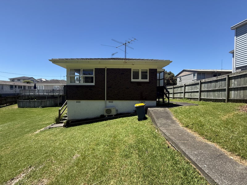 4/6 Elliott Avenue, Bayview, Auckland - Carousel 2