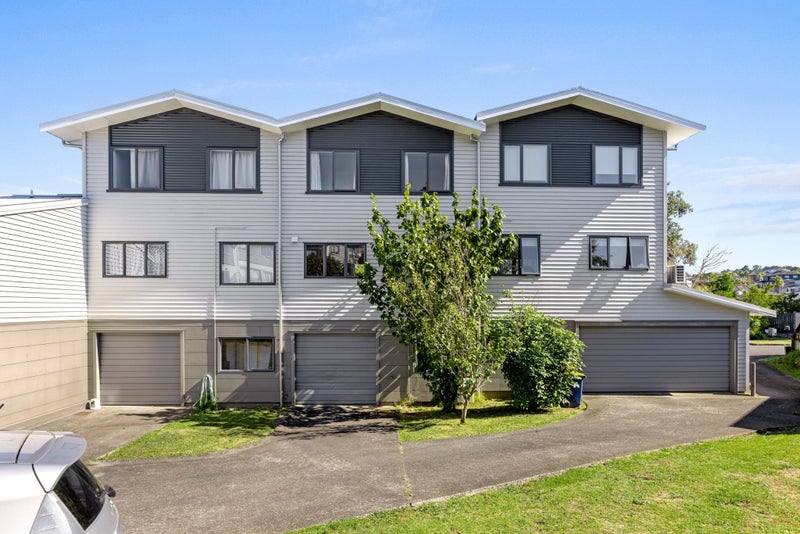 2/5 John Jennings Drive, Oteha, Auckland - Carousel 13