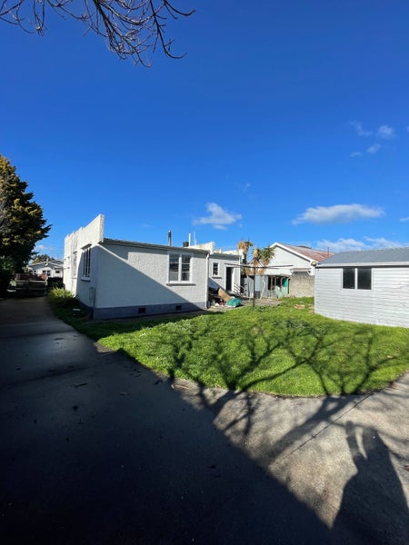 2 Collins Street, Te Hapara, Gisborne - Carousel 14