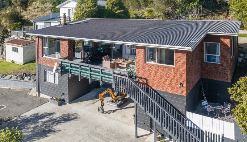 25A Leicester Street, Picton - Carousel 2