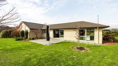 29 Jarrett Terrace, Leamington, Cambridge - Carousel 1