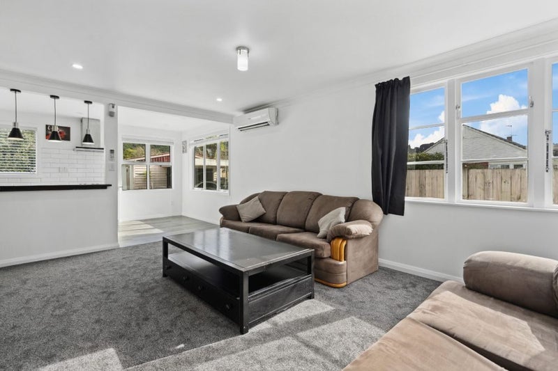 3 Sellers Grove, Taita, Lower Hutt - Carousel 18