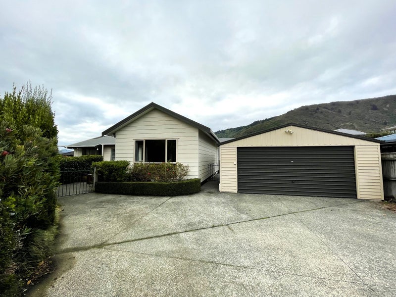 21 Captains Close, Waikawa, Picton - Carousel 2