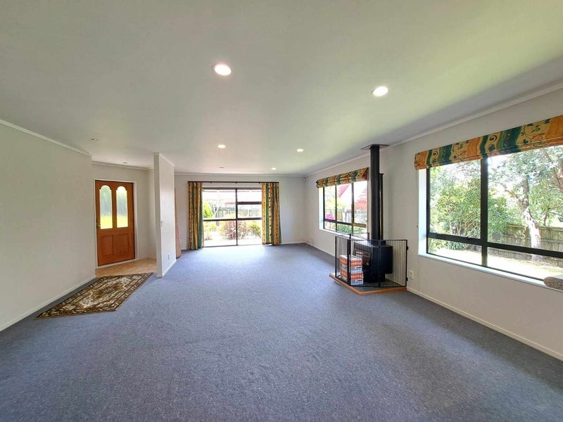 31 Rata Street, New Lynn, Auckland - Carousel 2