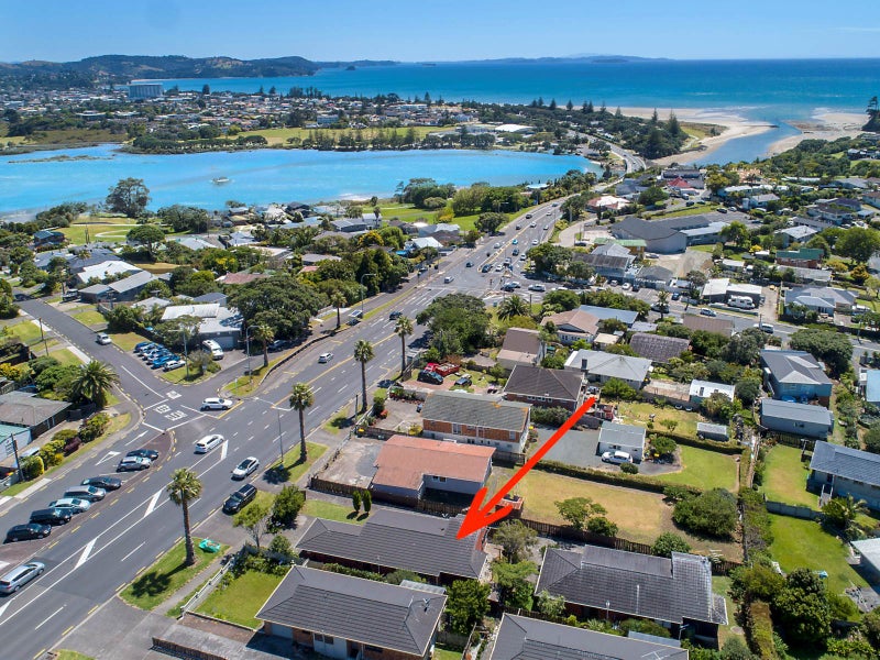 215 Hibiscus Coast Highway, Red Beach, Whangaparāoa - Carousel 2