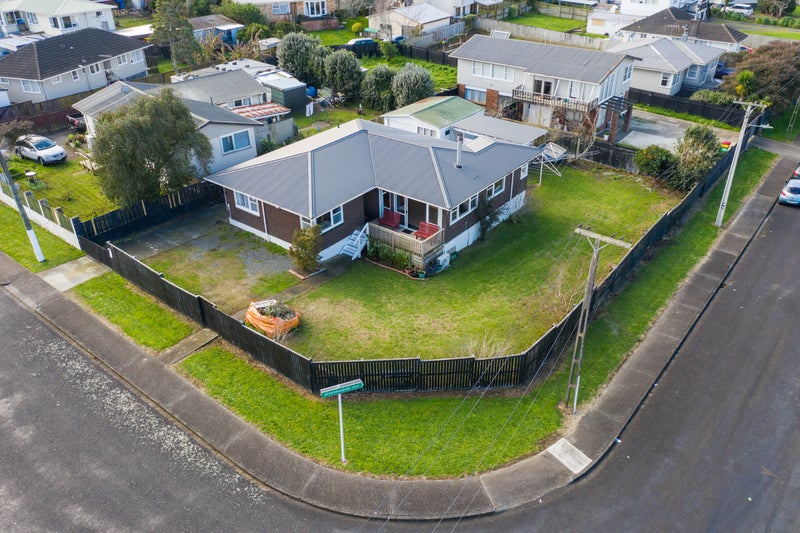 66 Ferguson Street, Manurewa East, Auckland - Carousel 1