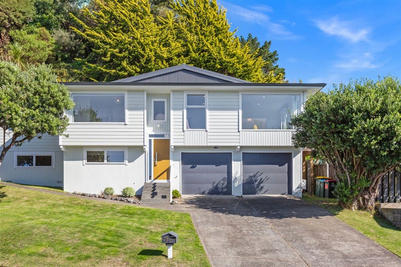 28 Spinnaker Drive, Whitby, Porirua - Carousel 1