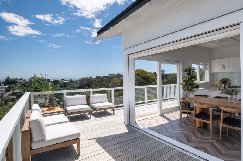44 Simla Terrace, Hospital Hill, Napier - Carousel 2