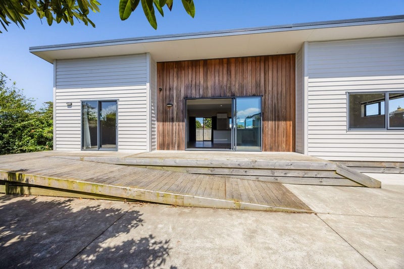 1A Sutton Crescent, Papatoetoe, Auckland - Carousel 1