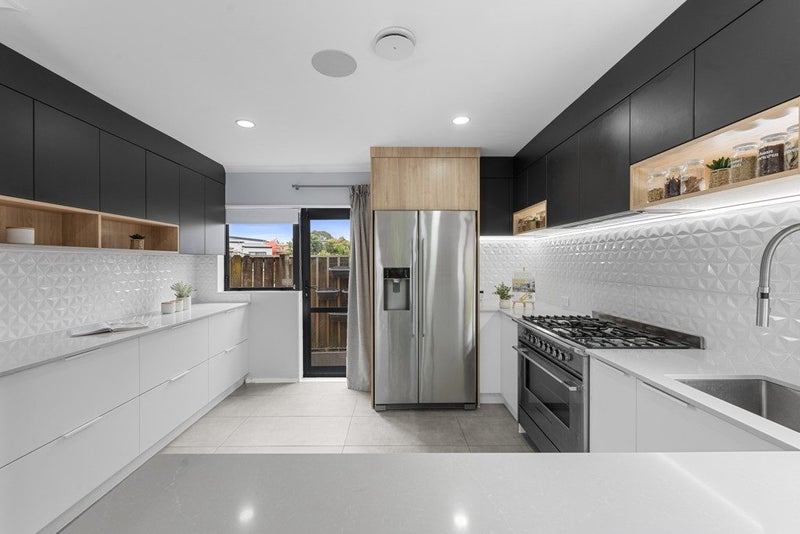 628A Te Atatu Road, Te Atatu Peninsula, Auckland - Carousel 2