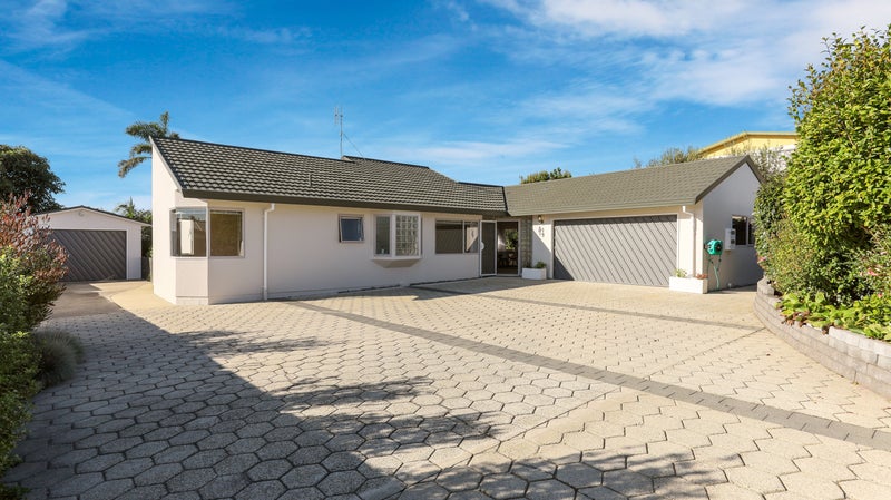 43 Fishermans Drive, Coastlands, Whakatane - Carousel 2