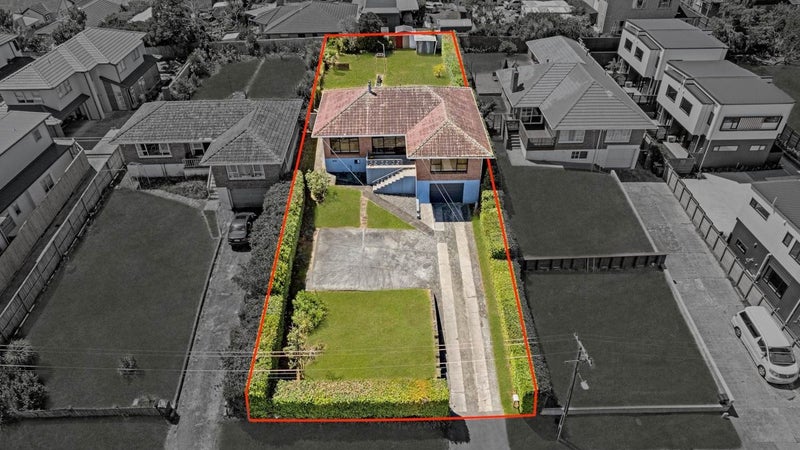 34 Cormack Street, Mount Roskill, Auckland - Carousel 1