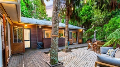 84 Mountain Road, Henderson Valley, Auckland - Carousel 1