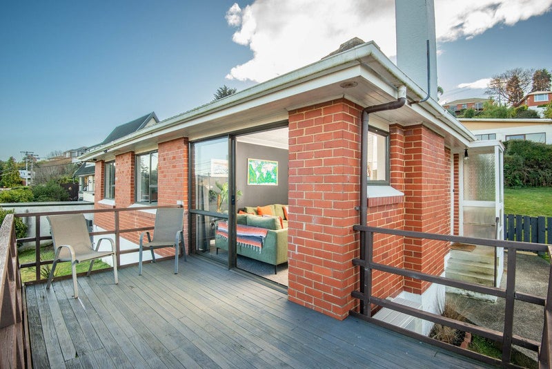 17 Waldron Crescent, Green Island, Dunedin - Carousel 1