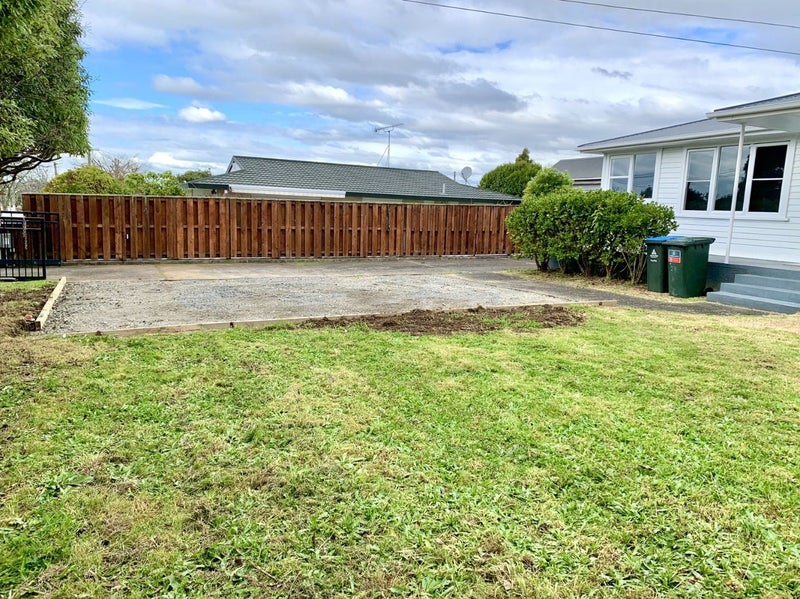 27 Kings Road, Panmure, Auckland - Carousel 14