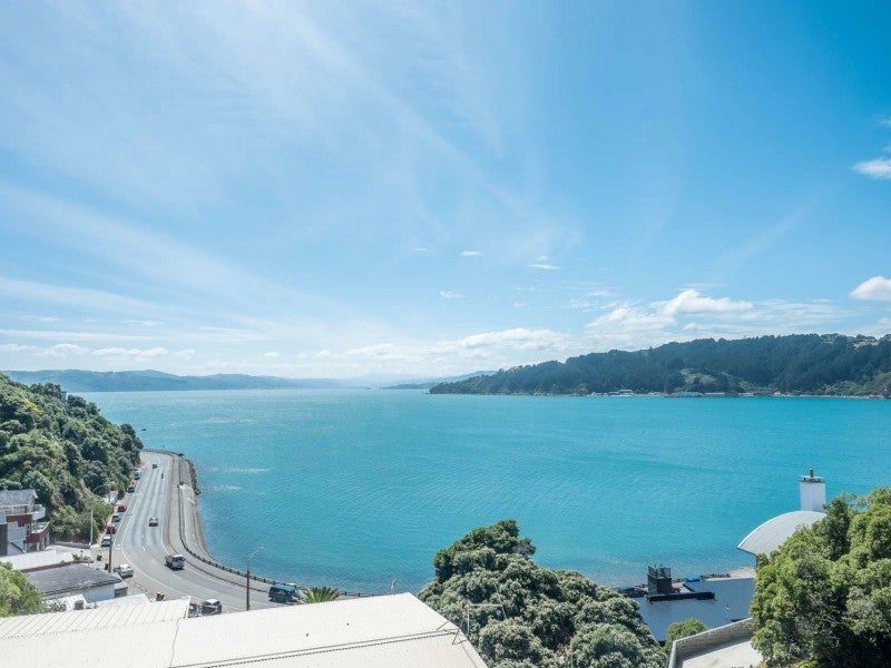 2/15 Kio Road, Hataitai, Wellington - Carousel 2