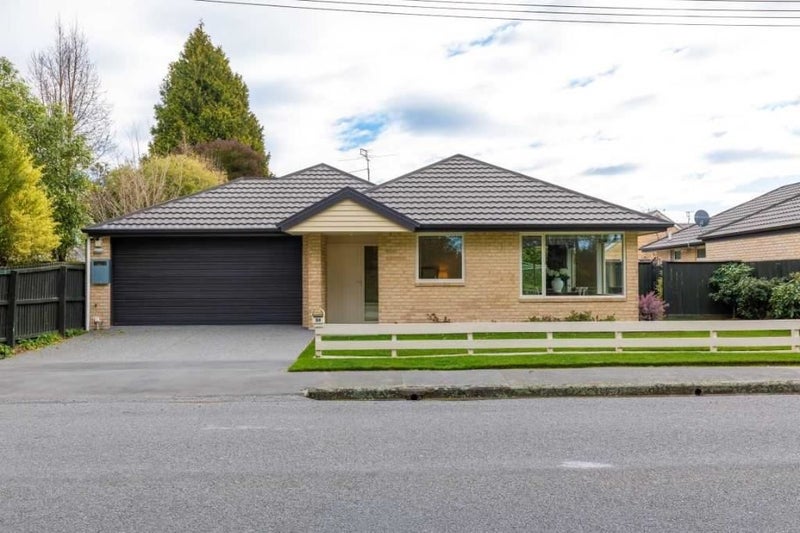 34 Steadman Road, Broomfield, Christchurch - Carousel 1