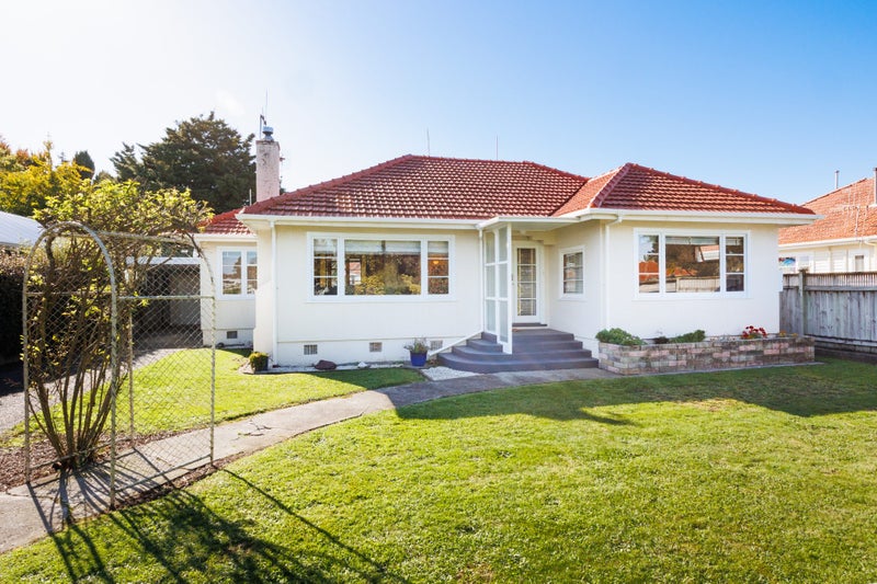 6 Freyberg Street, Roslyn, Palmerston North - Carousel 1