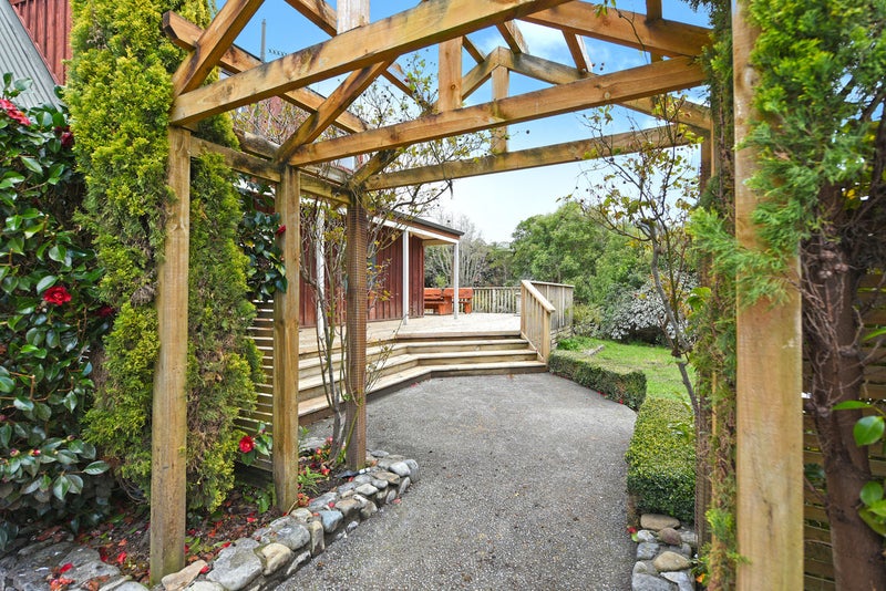 100 Emerald Hill Drive, Birchville, Upper Hutt - Carousel 24