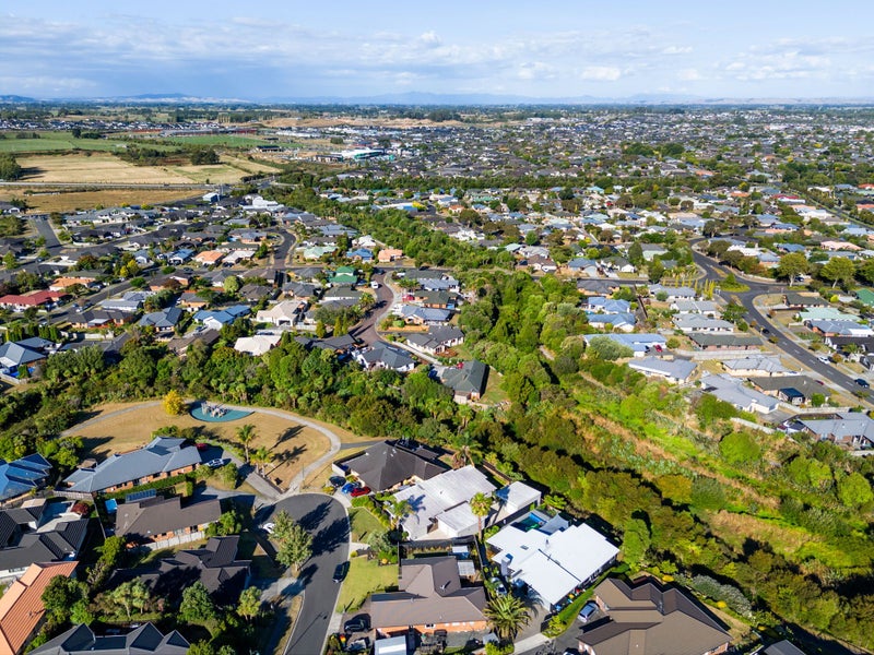 18 Trinidad Place, Flagstaff, Hamilton - Carousel 33