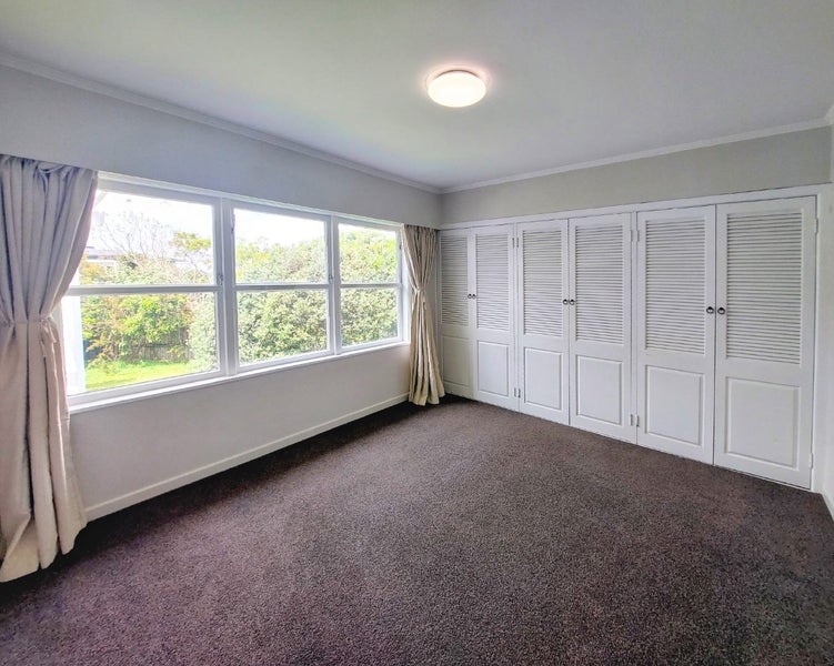 23 Warren Avenue, Three Kings, Auckland - Carousel 2