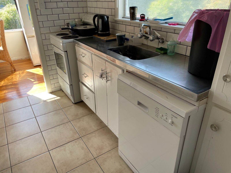 8 Leonard Place, Gate Pa, Tauranga - Carousel 2