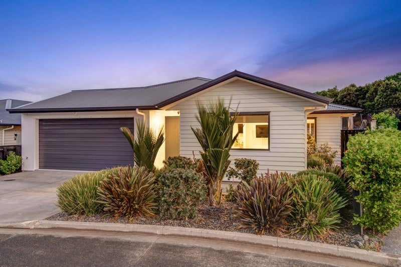 3 Magnolia Lane, Helensville - Carousel 2