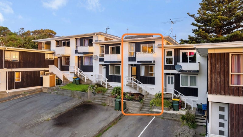 4/12 Thornley Street, Titahi Bay, Porirua - Carousel 7