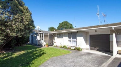 3A Huata Place, West End, Palmerston North - Carousel 1