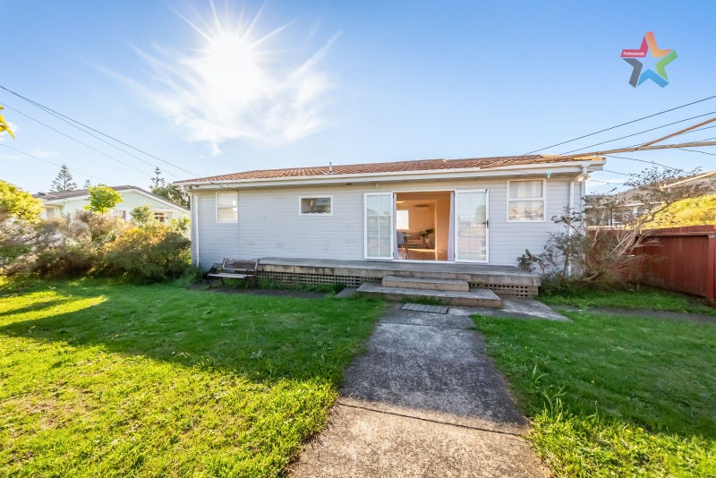 24 Opapa Street, Titahi Bay, Porirua - Carousel 1