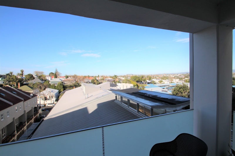 2H/17 Blake Street, Ponsonby, Auckland - Carousel 7