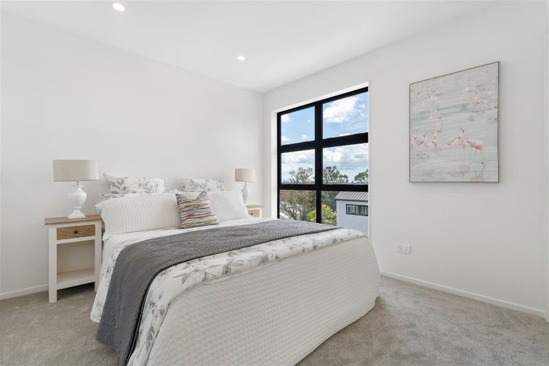 40B Royal View Road, Te Atatu South, Auckland - Carousel 12