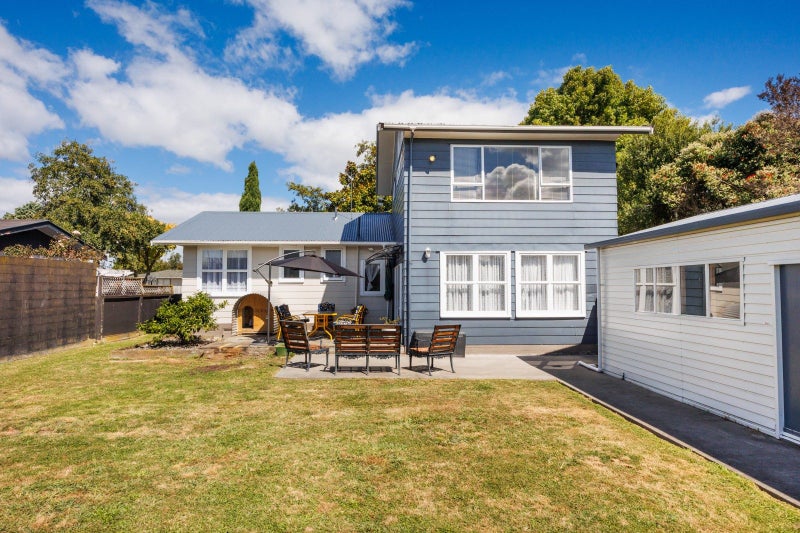 39 Apollo Parade, Milson, Palmerston North - Carousel 1