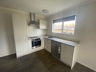 67 Chiefs Court, Hamilton East, Hamilton - Carousel 2