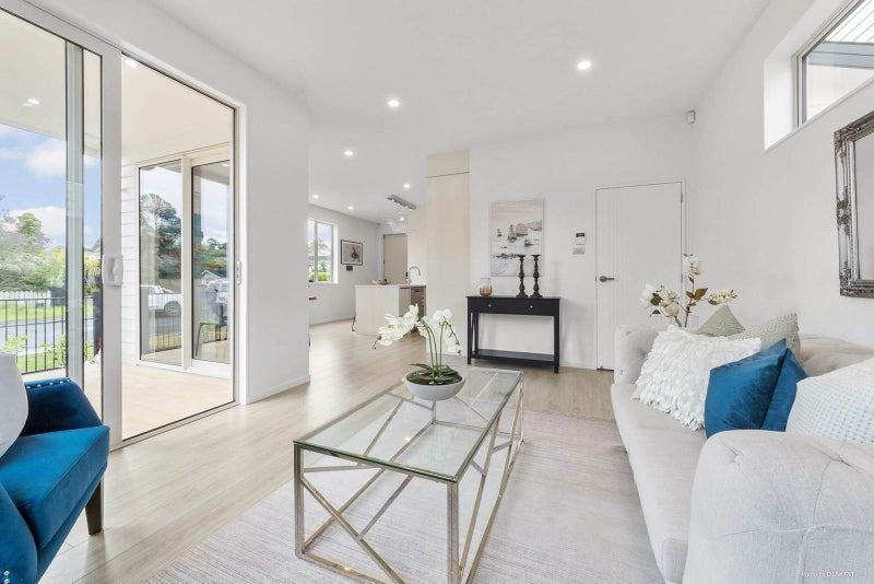 25B Scarlet Drive, Ranui, Auckland - Carousel 1